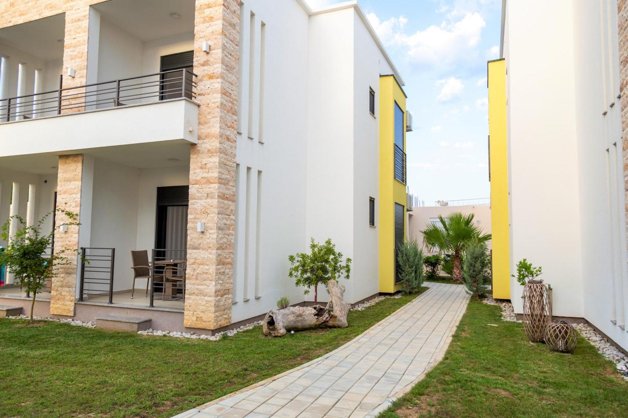 Kiteriders Garden Villas Ulcinj Exterior foto